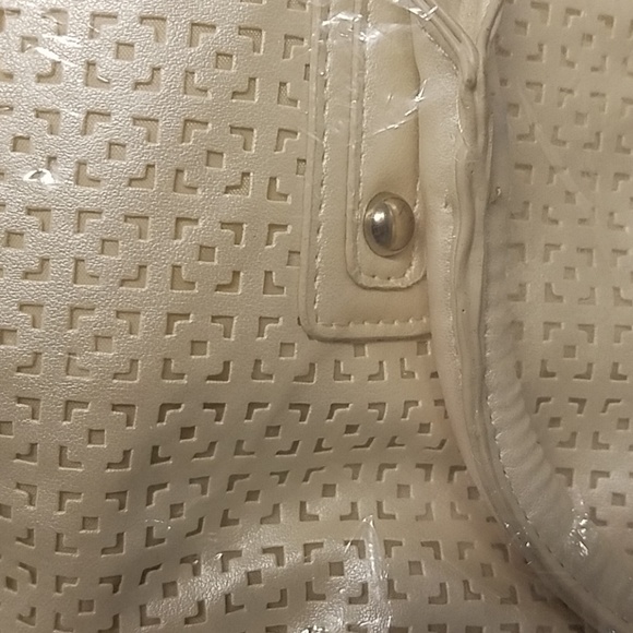New! Ulta  Metallic White Tote - Picture 3 of 4